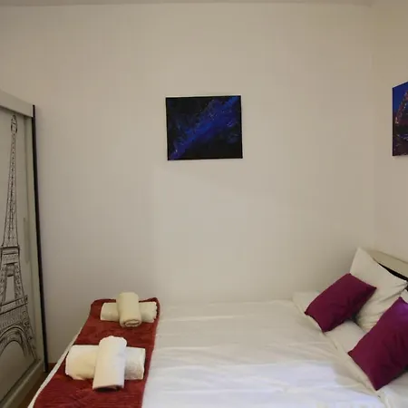 Apartment Romantic Luxury In Center Cluj-Napoca